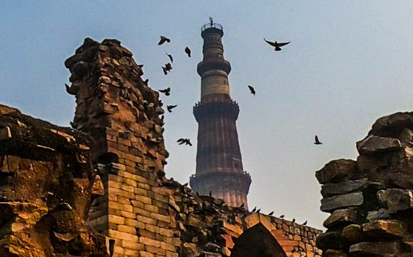 Qutub Minar - the best place to visit in Delhi